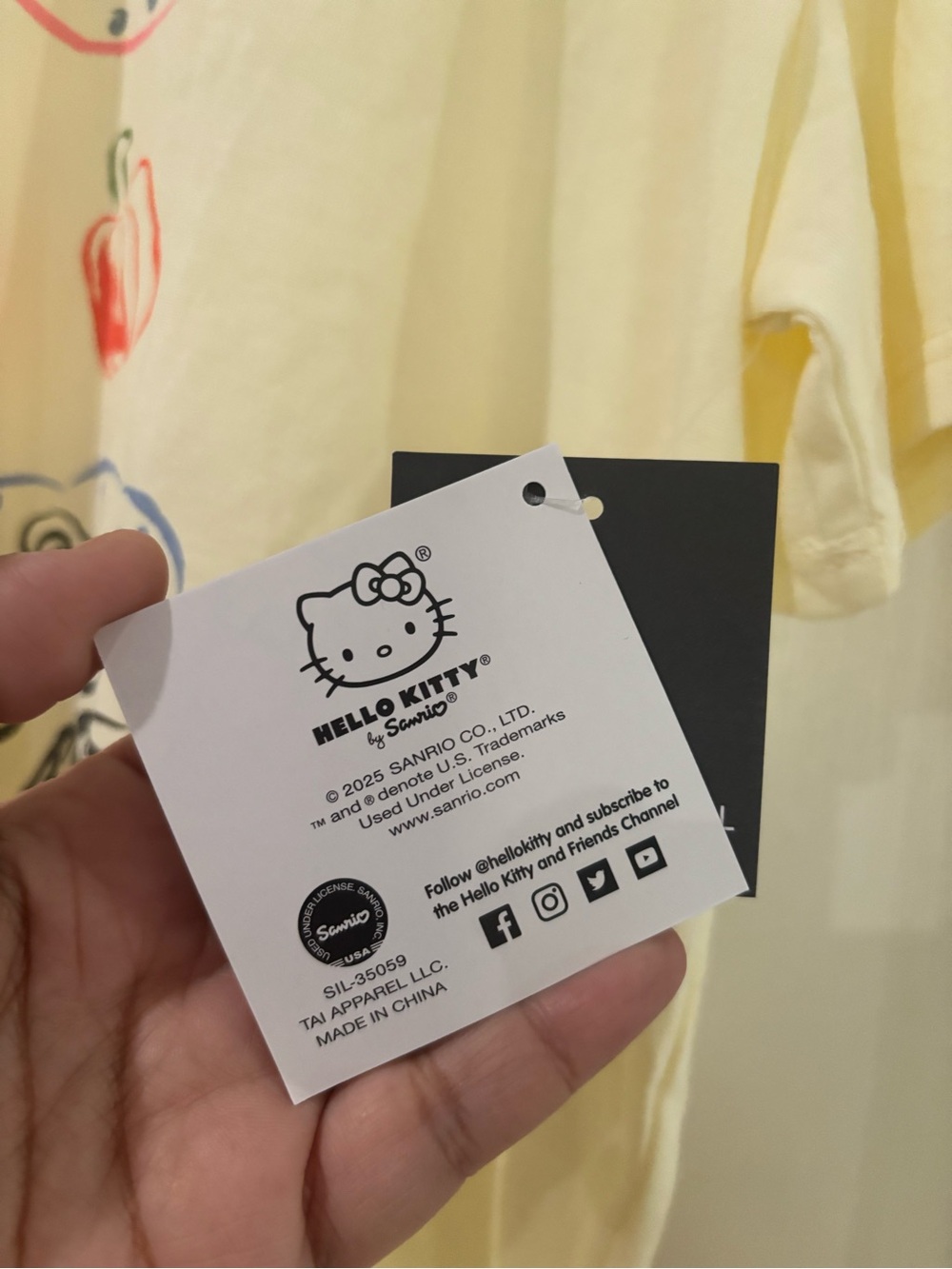 Hello Kitty Food Doodles 2-Piece Pajama Set XL - Picture 7 of 7